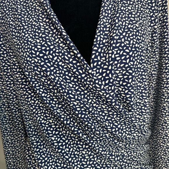 MILEY+MOLLY Surplice Tie Back long sleeve loose fit blouse top. Navy/white Large - Picture 6 of 11